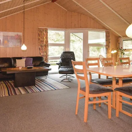 Amazing In With Kitchen